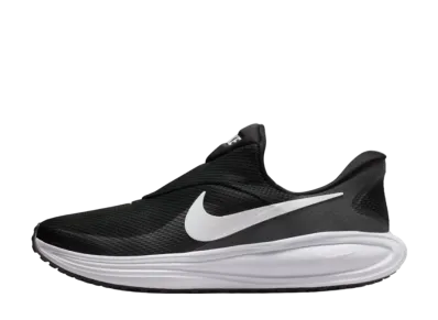 Nike Revolution 8 EasyOn "Black/White"