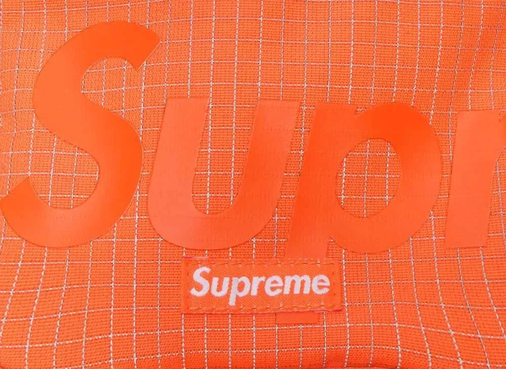 Supreme Shoulder Bag 