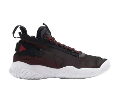 Nike Jordan Proto React "University Red"