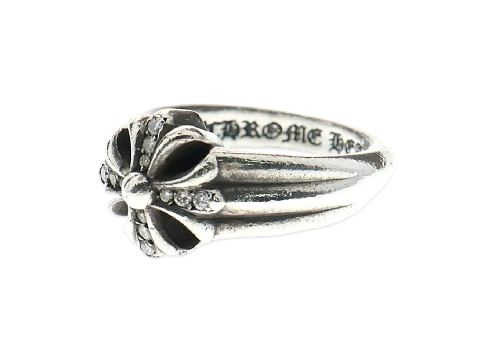 クロムハーツ スモール カットアウト CHプラス リング パヴェダイヤモンド "シルバー"