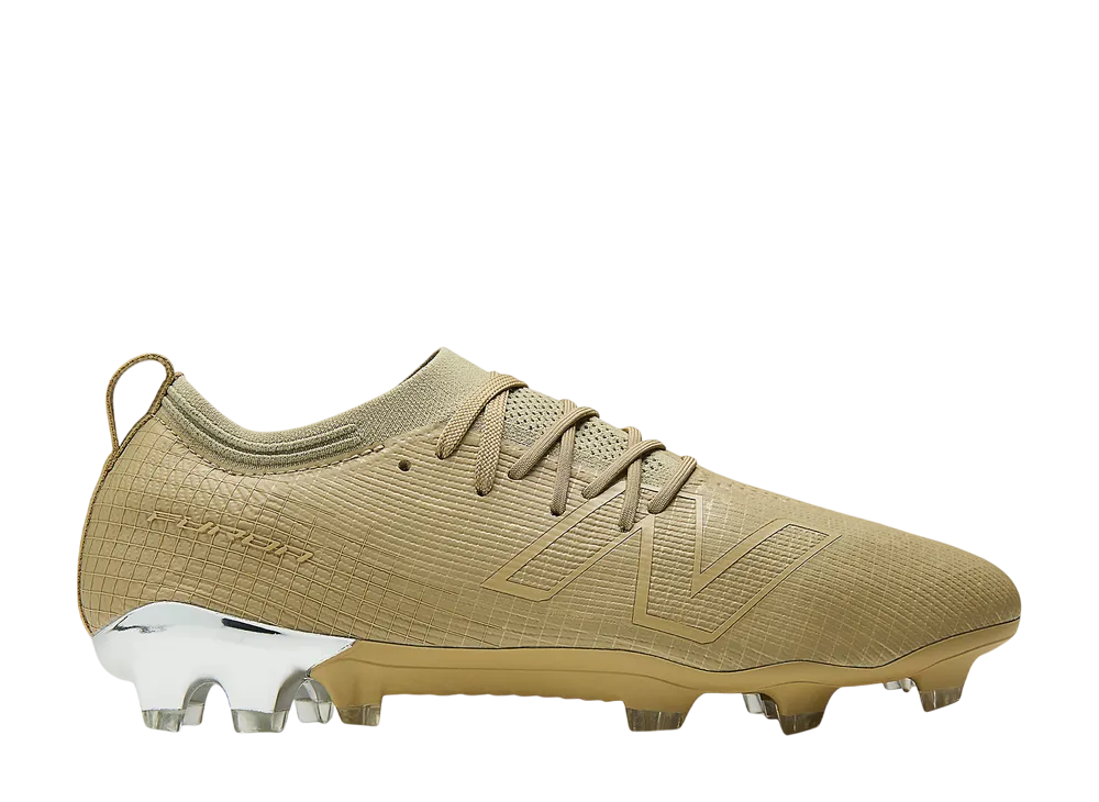 ストーンアイランド × ニューバランス フューロン エリート FG V8 "ボルダー/メタリックシルバー"