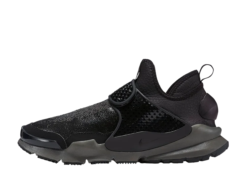 ストーンアイランド × ナイキ ソックダート ミッド "ブラック"