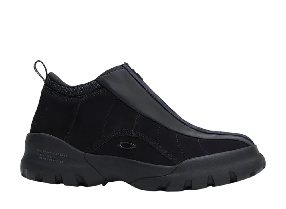 ピエト × オークリー フーフ ジップ ブーツ "ブラックアウト"