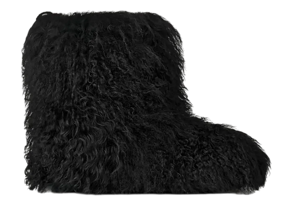 アグ ウィメンズ クラシック ショート フラッフ モマ "ブラック"