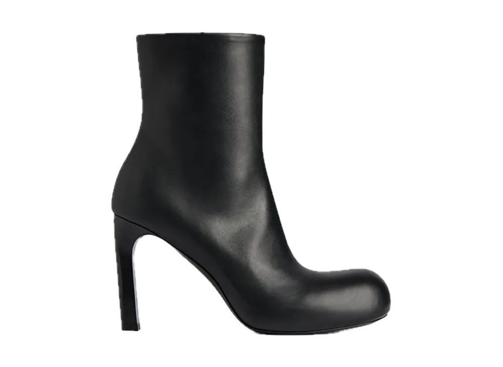 バレンシアガ ウィメンズ ファーゴ ブーティ "ブラック"