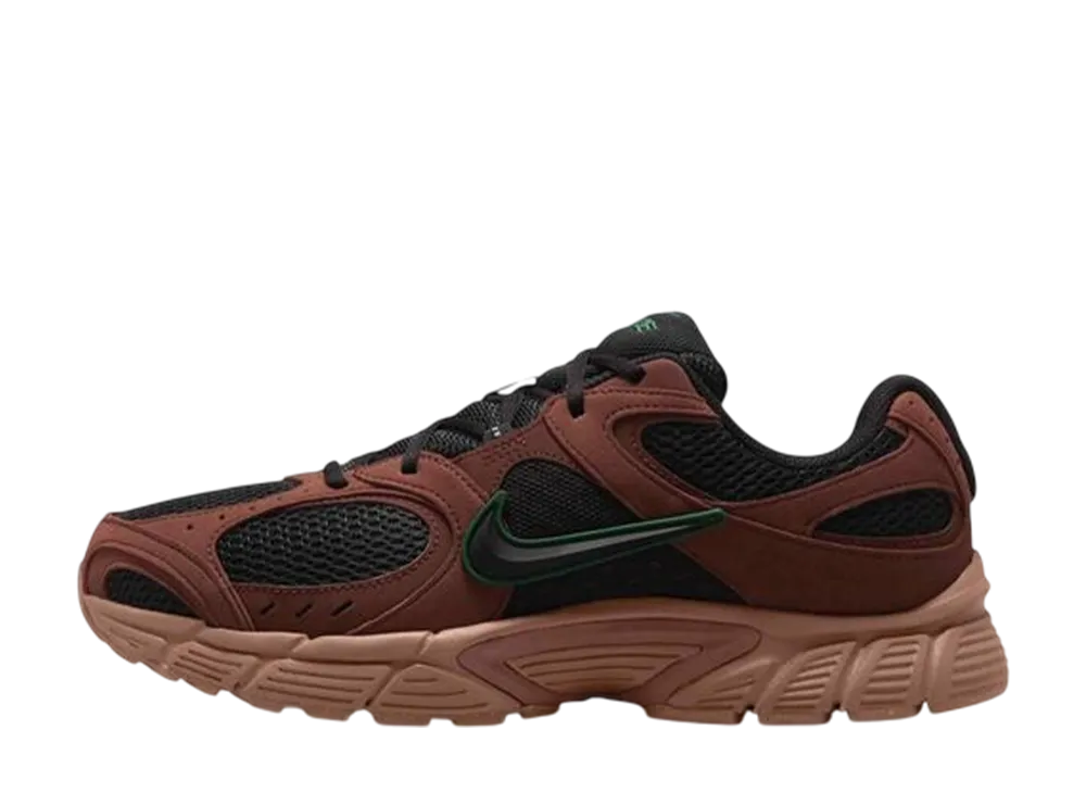 ナイキ V5 ランナー "ブラック/ブラックファウナブラウン/オーケオブラウン/ゴージグリーン"