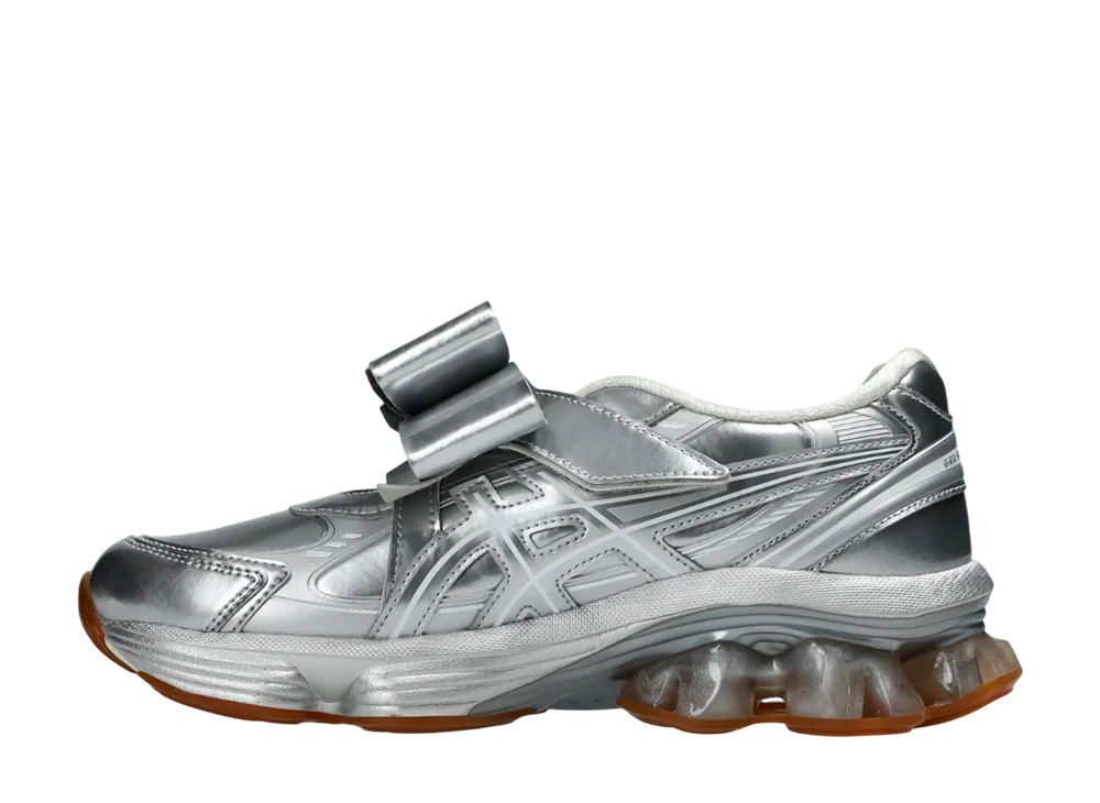 シュシュ/トング × アシックス ゲルキネティック フルーエント "ピュアシルバー"