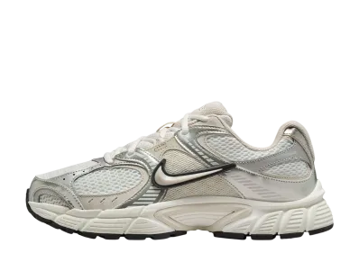 Nike Women's V5 RNR "Summit White"