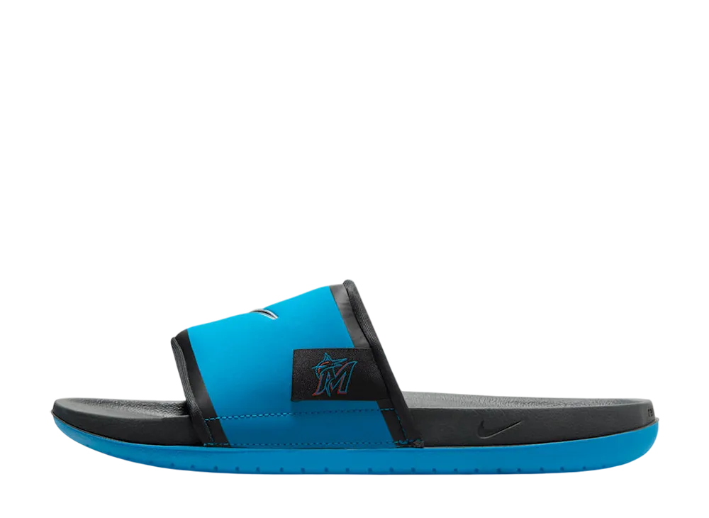 マイアミ マーリンズ × ナイキ オフコート スライド "ネプチューンブルー/ダークスモークグレー/ブラック"
