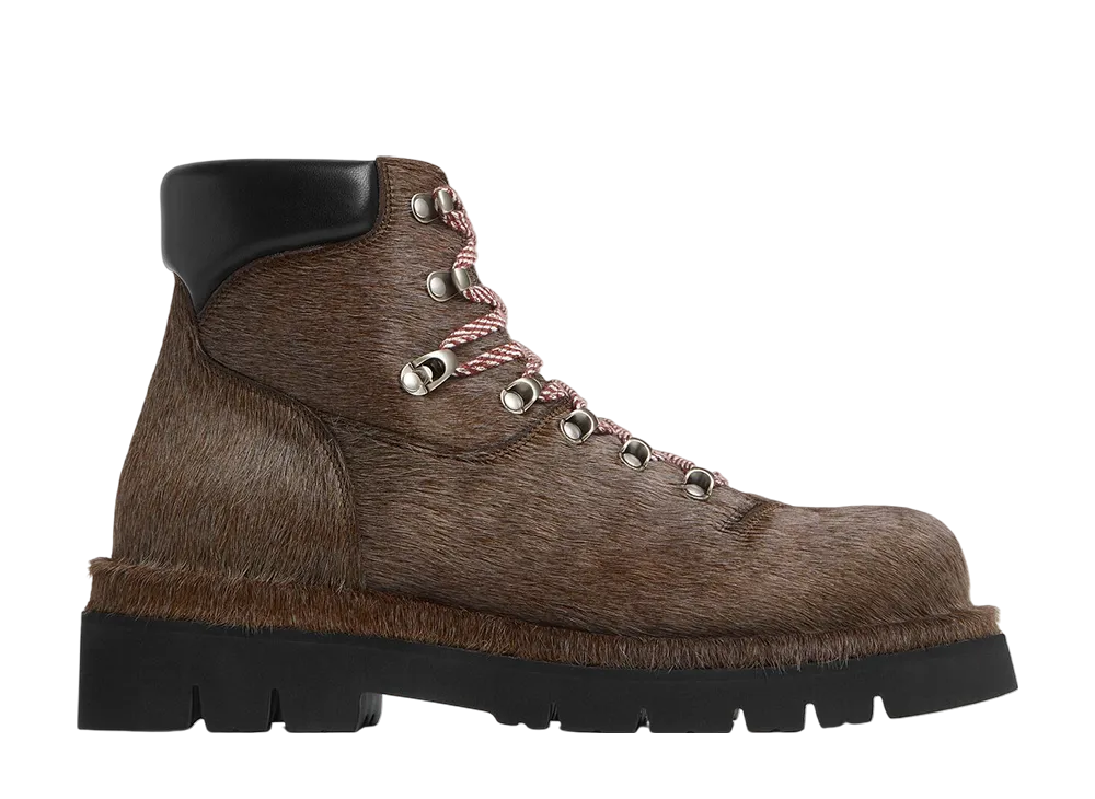 ボッテガヴェネタ ラグ ハイキング アンクルブーツ "シートリュフ/ブラック"