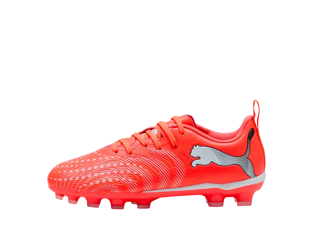 プーマ GS フューチャー9 プレイ HG/AG+ ミッド "グローイングレッド/プーマホワイト/プーマブラック/プーマシルバー" (キッズ)