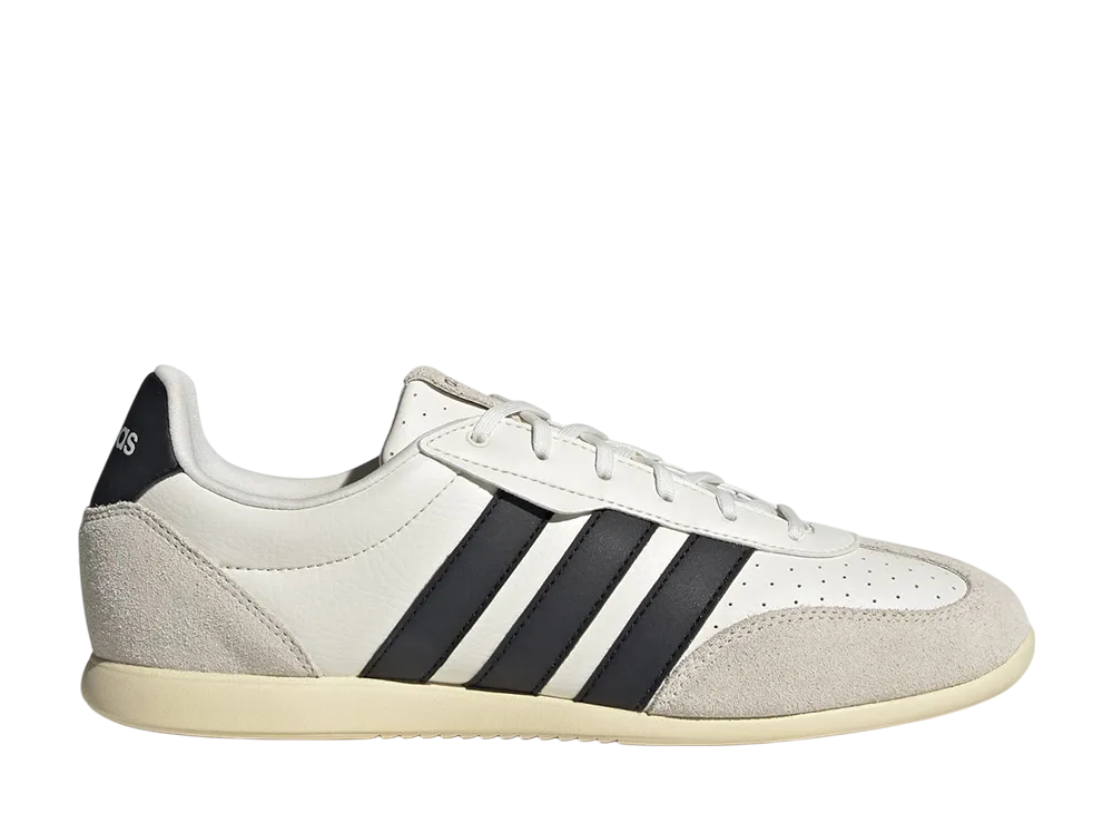 アディダス バレダ ロー "コアホワイト/コアブラック"