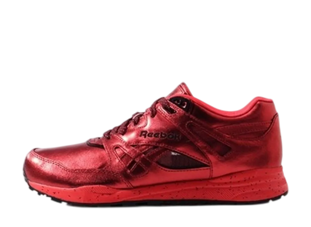 機動戦士ガンダム × リーボック クラシック ベンチレーター "レッド"