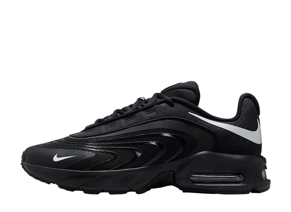 ナイキ エアマックス ファイア "ブラック/ホワイト"