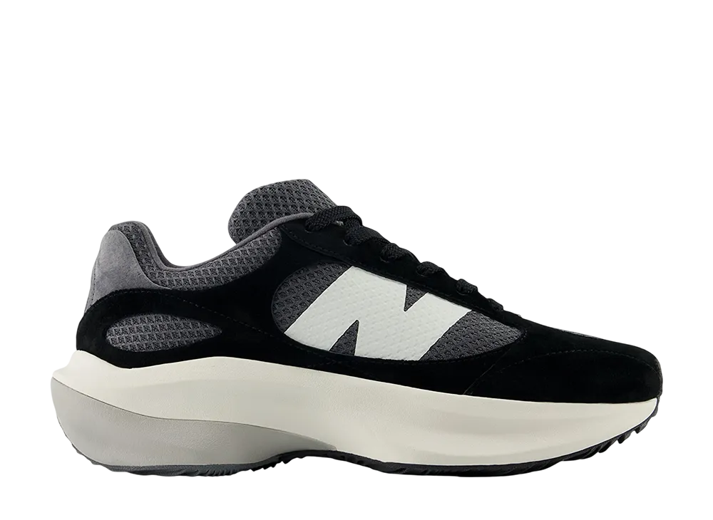 ニューバランス ワープドランナー "ブラック"