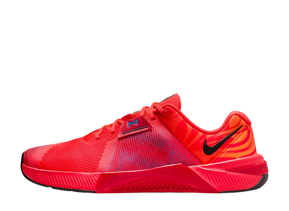 ナイキ メトコン10 AMP "ブライトクリムゾン/ユニバーシティレッド"