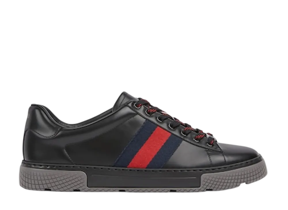 グッチ エース ウェブ ストライプ スニーカー "ブラックレザー"
