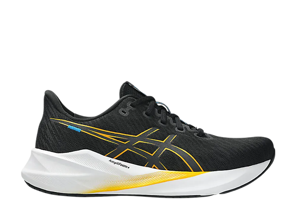 Asics Versablast 4 "Black/Yamabuki"