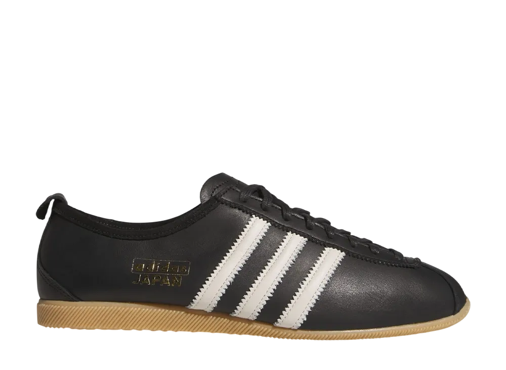 アディダス ジャパン "コアブラック/アルミナ/ゴールドメタリック"