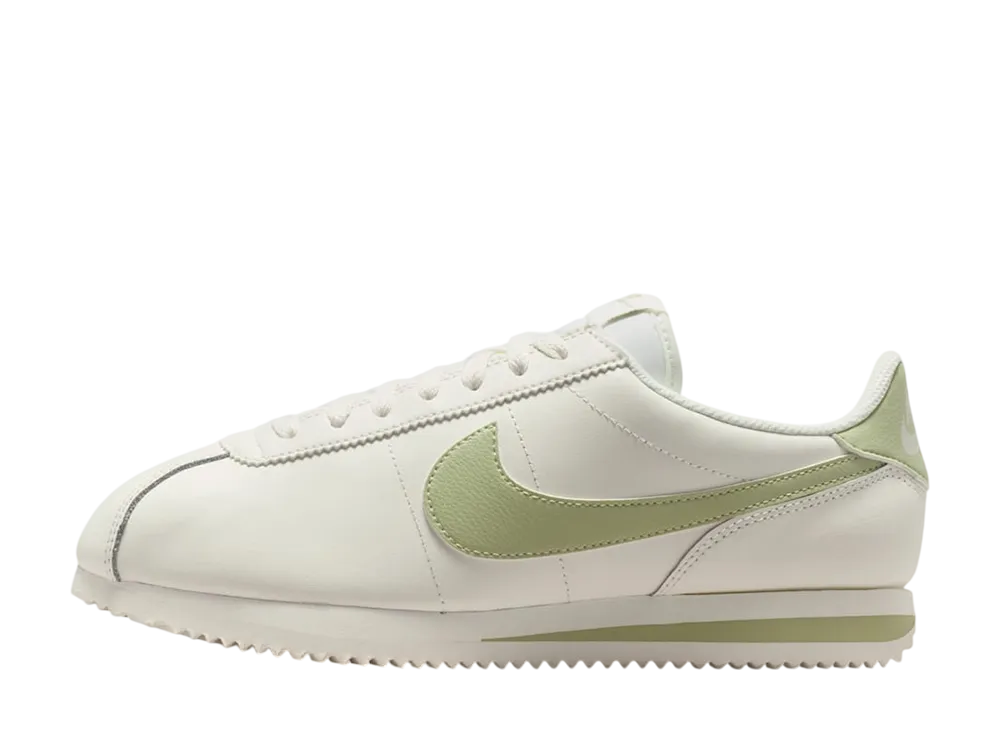 ナイキ ウィメンズ コルテッツ レザー "セイル/オリーブオーラ"