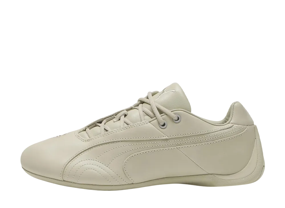 プーマ フューチャーキャット スタッズ "フロステッドアイボリー/プーマシルバー"