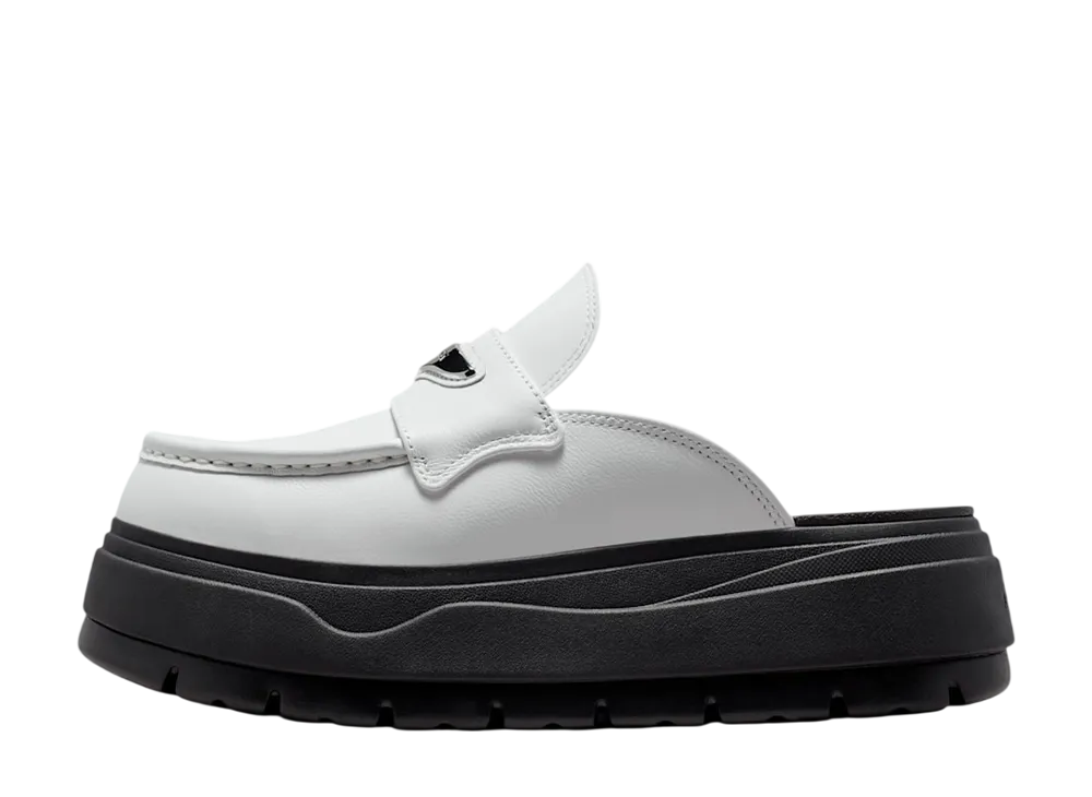 ナイキ ウィメンズ エアジョーダン ミュール "サミットホワイト/ブラック/メタリックシルバー"