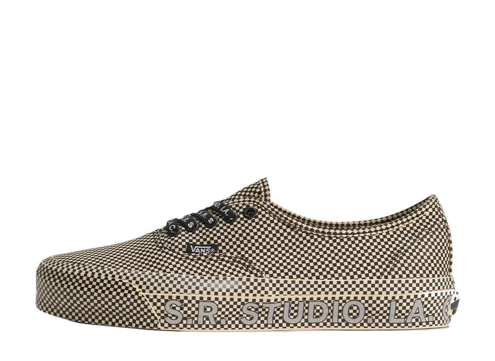 スターリング ルビー スタジオ. LA. CA. × OTWバイバンズ オーセンティック ビブラム "マイクロチェックボウルダー"