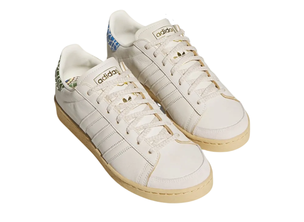 アディダス ジャバー ロー "オフホワイト/ゴールドメタリック"