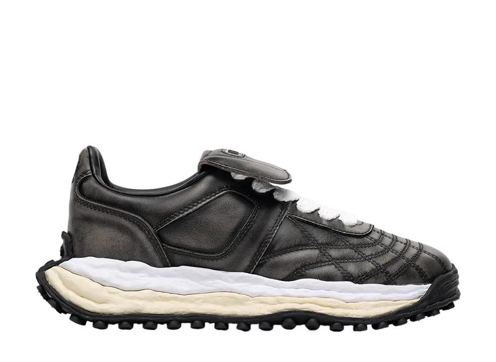 メゾンミハラヤスヒロ スコット オリジナルソールヴィンテージ エフェクト レザーローカットスニーカー "ブラック" (A16FW710)