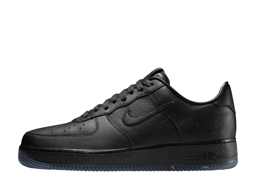 ナイキ エアフォース1 ロー "フライト フォー NY"