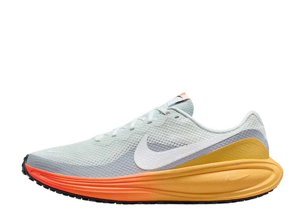 Nike Revolution 8 "Off White/Wolf Grey/Topaz Gold"