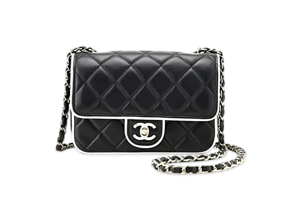 CHANEL Lambskin Matelasse Chain Wallet "Black"