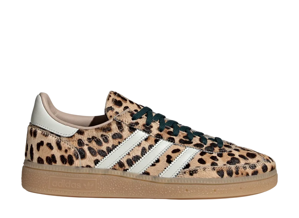 アディダス(adidas)スニーカー アパレル 人気の新作/中古通販