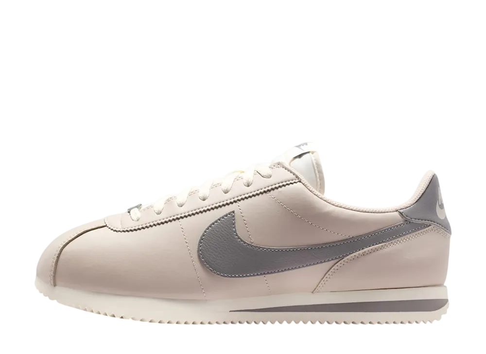 ナイキ コルテッツ レザー "クリーム2/ソフトパール/ペンシルポイント"