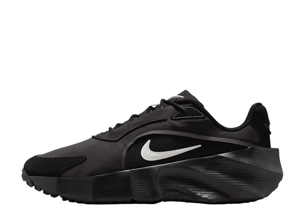 ナイキ ウィメンズ オーラ エッジ "ブラック/サミットホワイト"