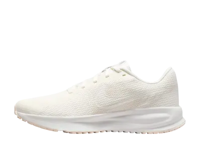 Nike Women's Run Defy "Sail/Summit White/Chalk/White"
