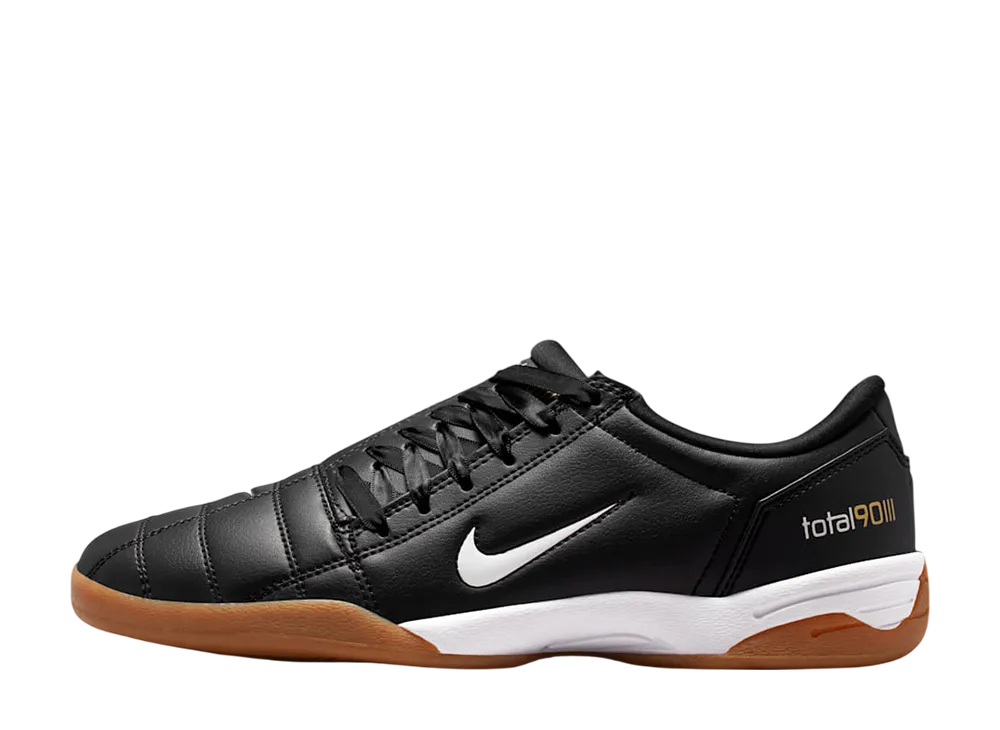 Nike Women's Total 90 3 