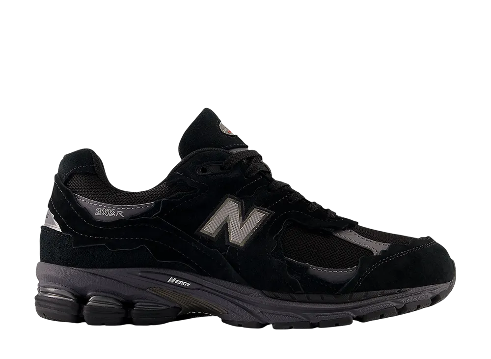 ニューバランス 2002R ゴアテックス "ブラック/マグネット"