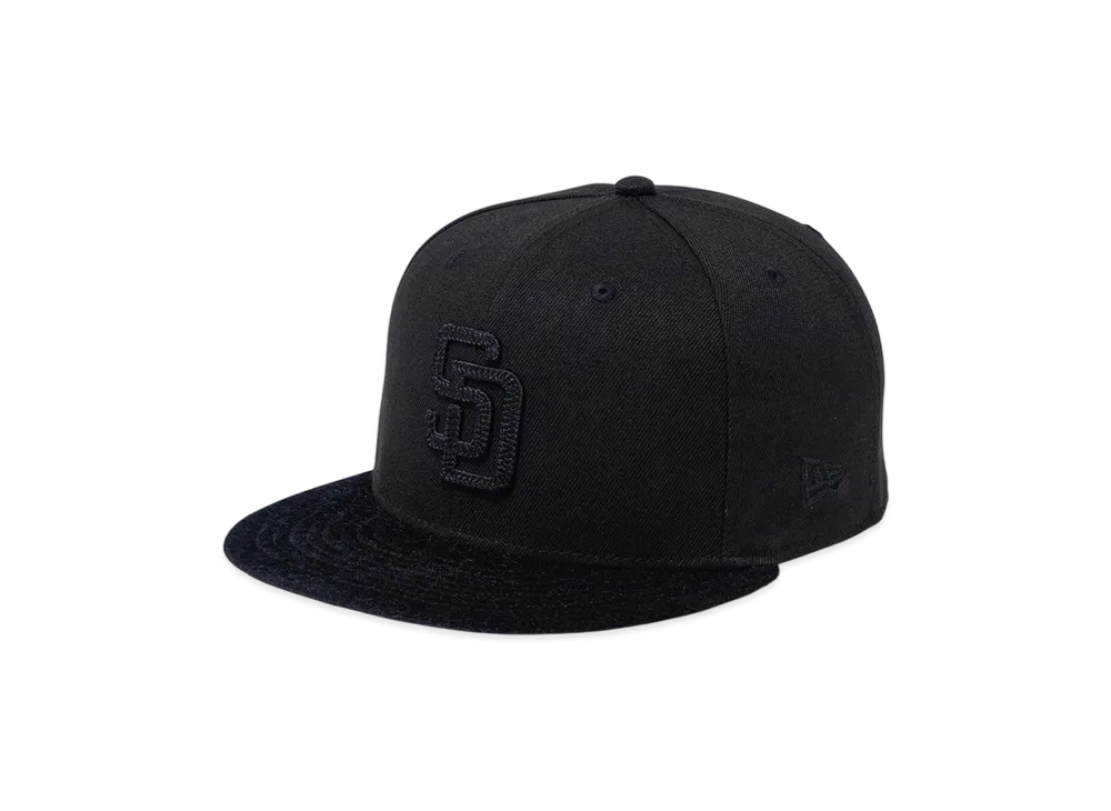 NEW ERA 59Fifty Year Of The Horse San Diego Padres "Black"