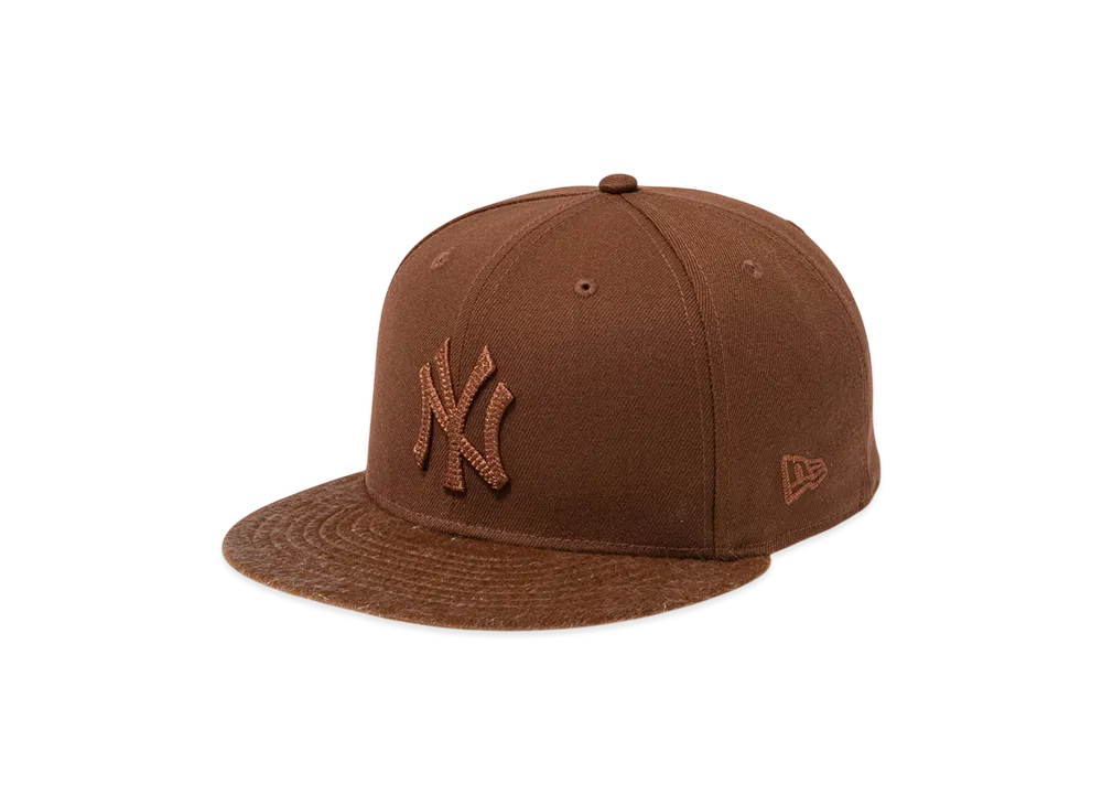 NEW ERA 59Fifty Year Of The Horse New York Yankees "Brown"