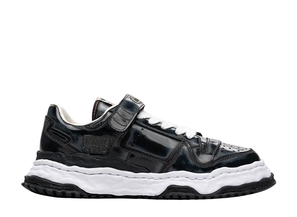 メゾンミハラヤスヒロ キース オリジナルソール ヴィンテージ アドバンティック レザー ロートップスニーカー "ブラック" (A16FW714)