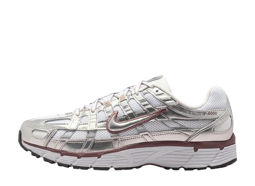 ナイキ ウィメンズ P-6000 "ホワイト/メタリックシルバー/ブラック/タトゥー"