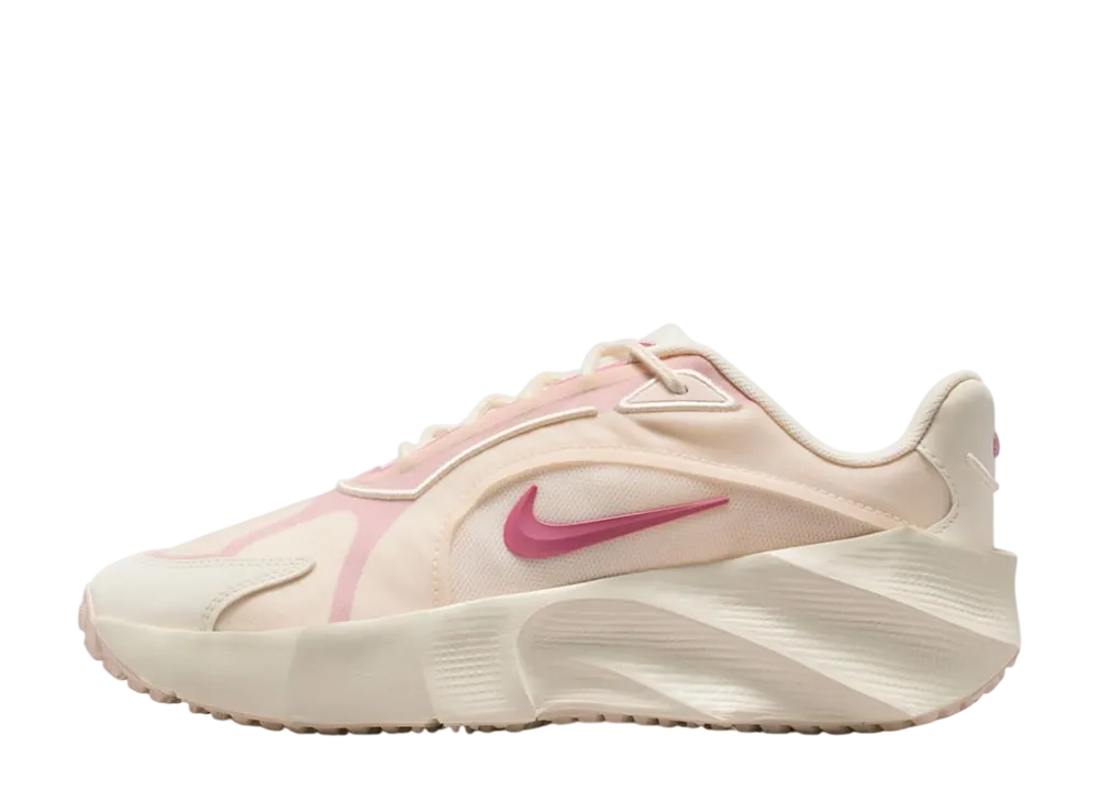 ナイキ ウィメンズ オーラ エッジ "チョーク/ペールアイボリー/エレメンタルピンク/ピオニー"