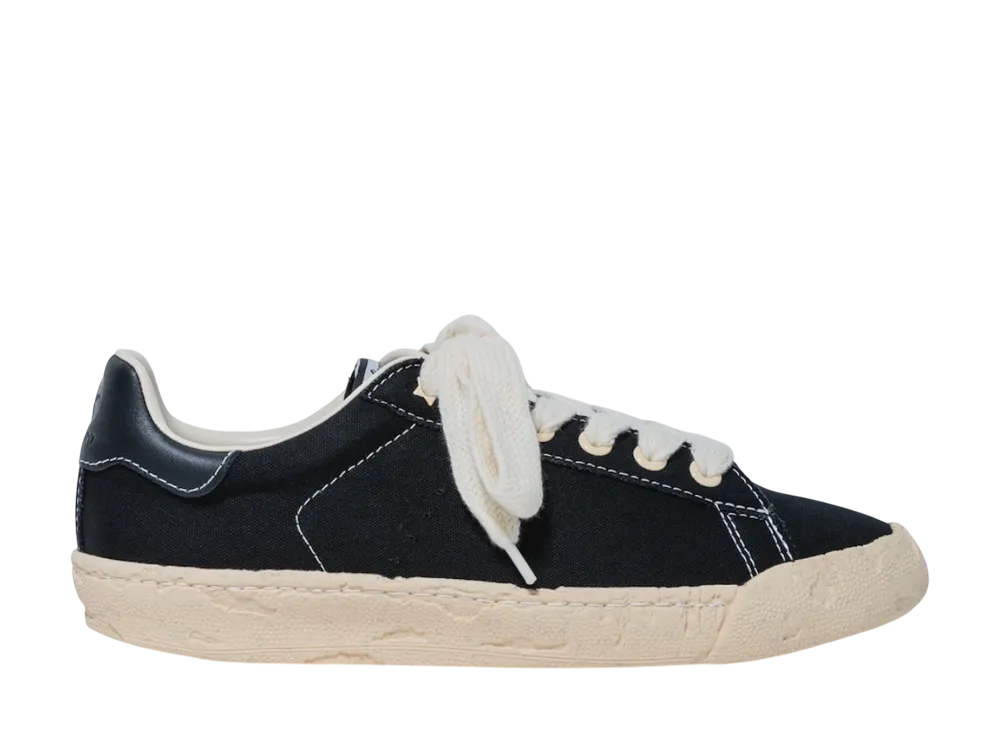 サッポロ生ビール黒ラベル × ジェネラルスケール マレー パストソール キャンバス ローカットスニーカー "ブラック/ホワイト"