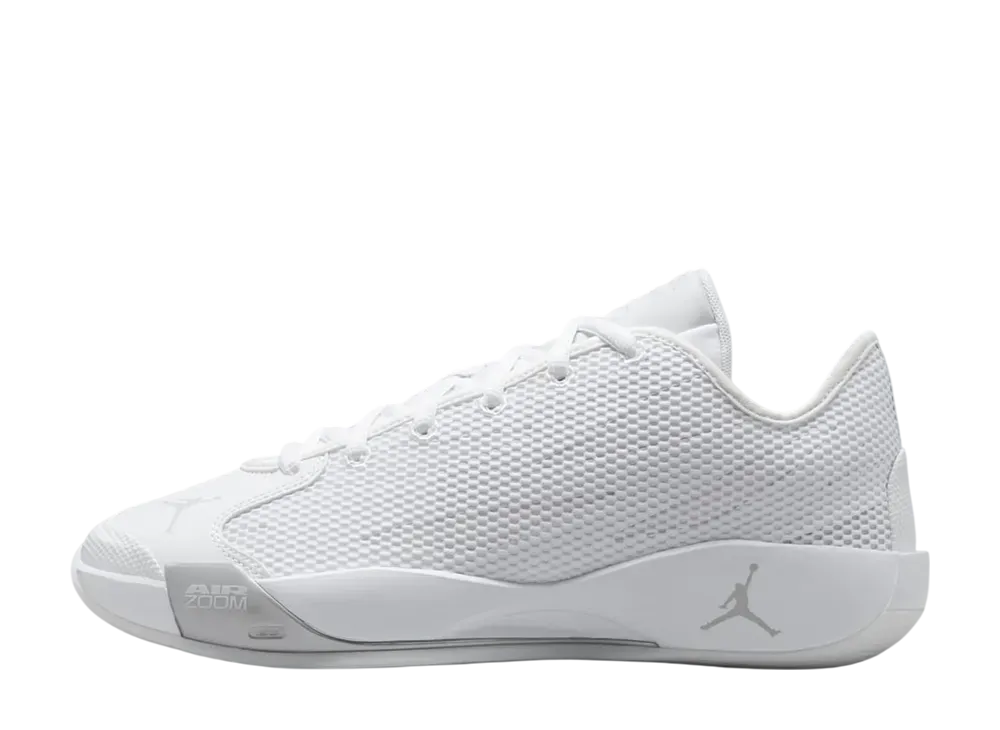 ナイキ ジョーダン ルカ77 "トリプルホワイト"  (IF1610-100/IF1611-100)