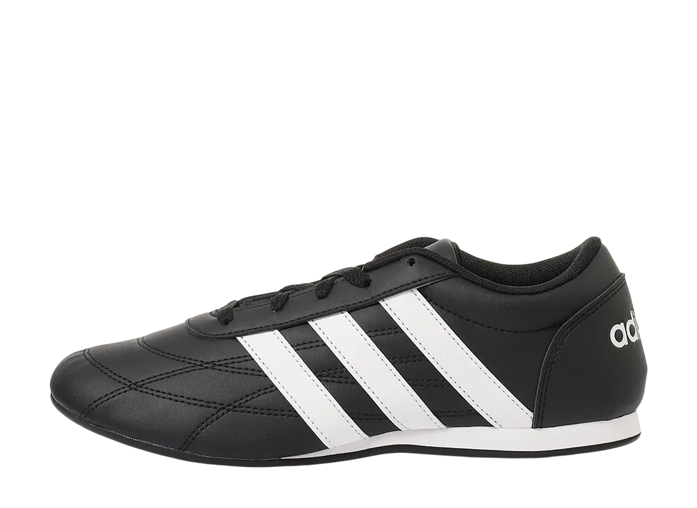 アディダス テクウェン レース "コアブラック/フットウェアホワイト"