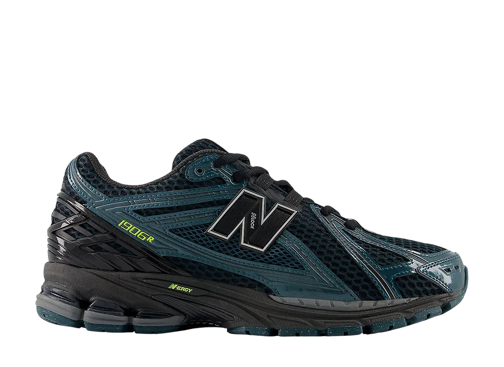 ニューバランス 1906R "メデューサグリーン/ブラック"