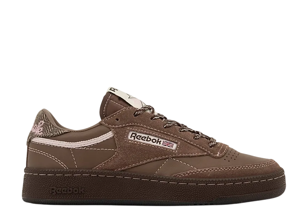 フレイ アイディー × リーボック クラブC 85 ヴィンテージ "ブラウン"