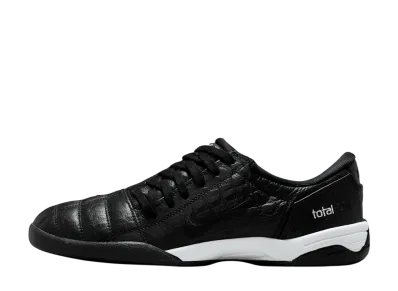Nike Women's Total 90 3 "Black/White"