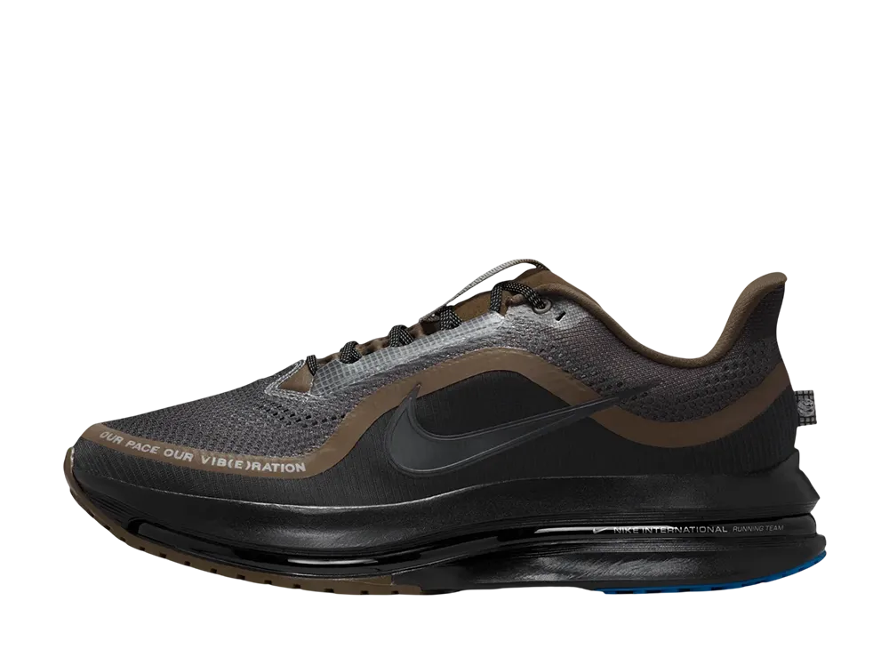 ナイキ ペガサス プレミアム "オフノワール/ダークヘーゼル"